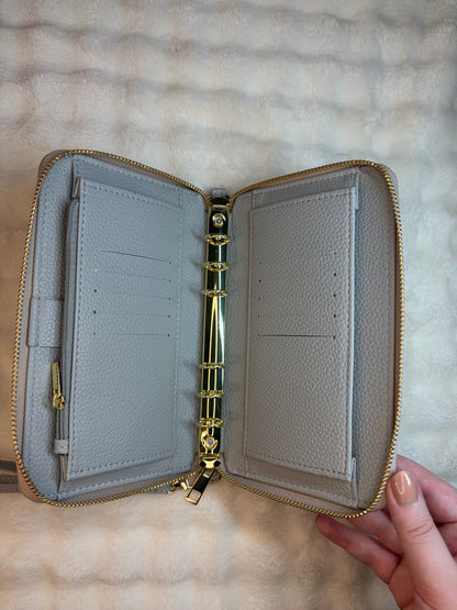 A6 Pebble Purse - Grey
