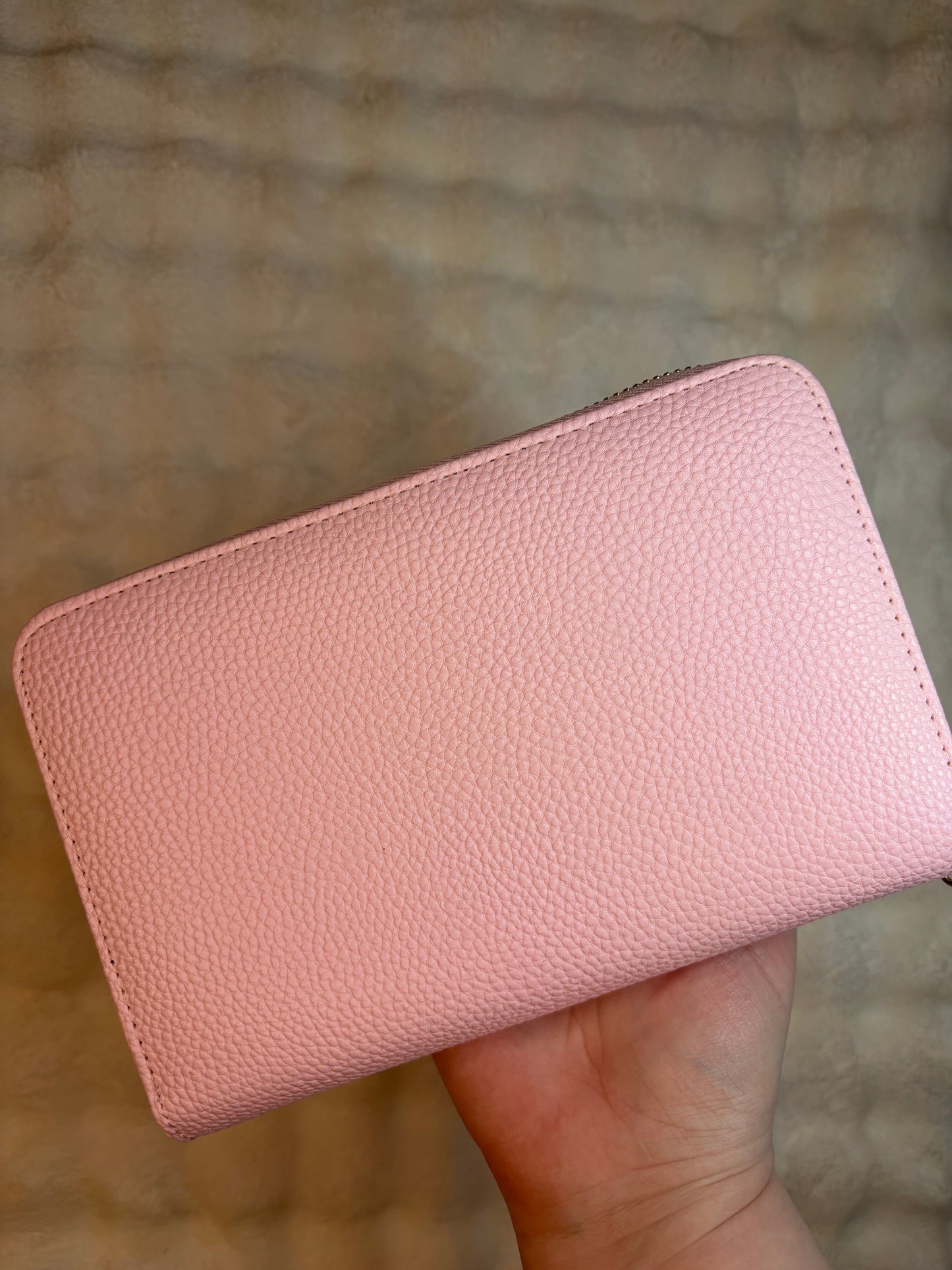 A6 Pebble Purse - Baby Pink