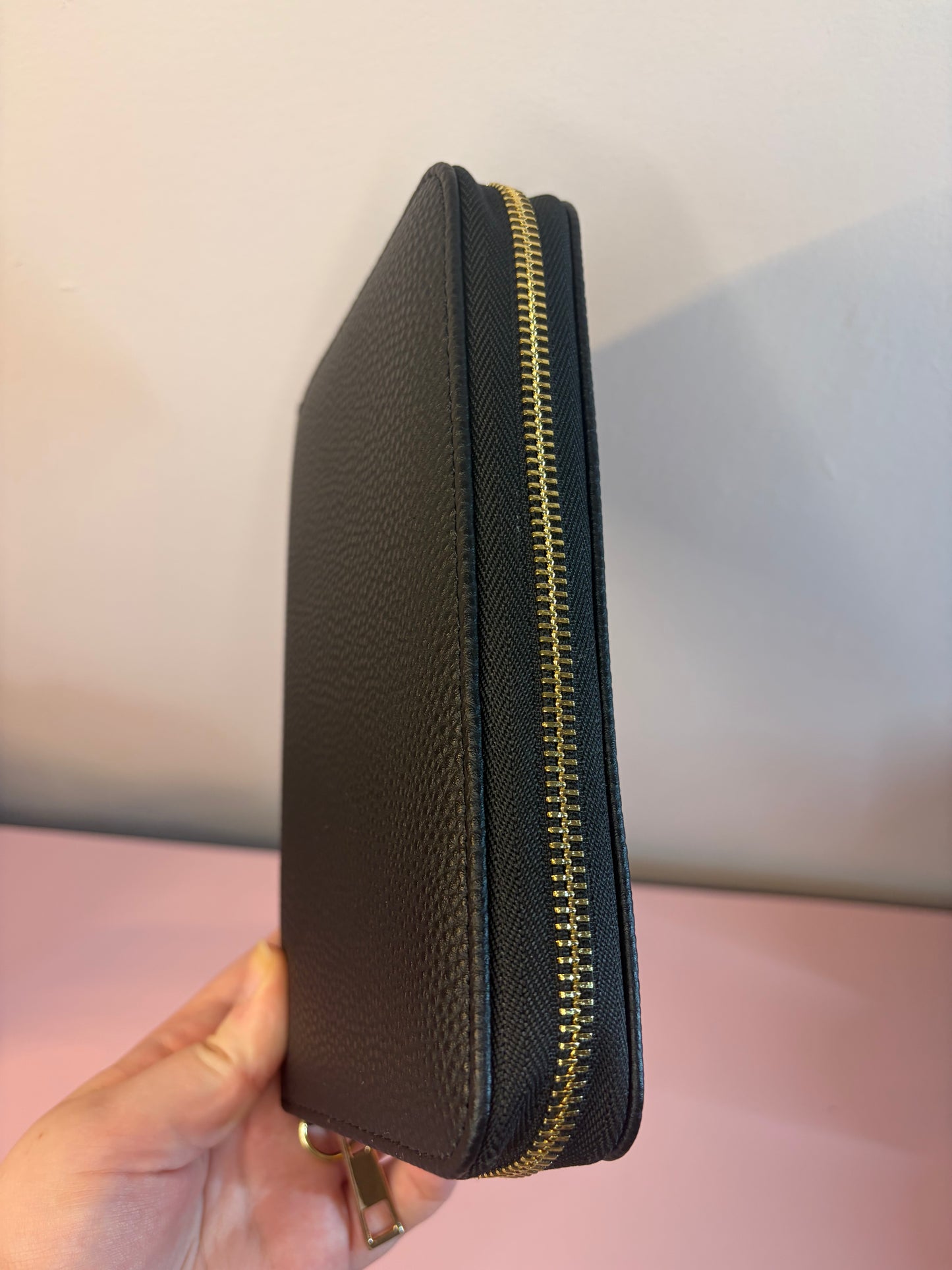 A6 Pebble Purse - Black