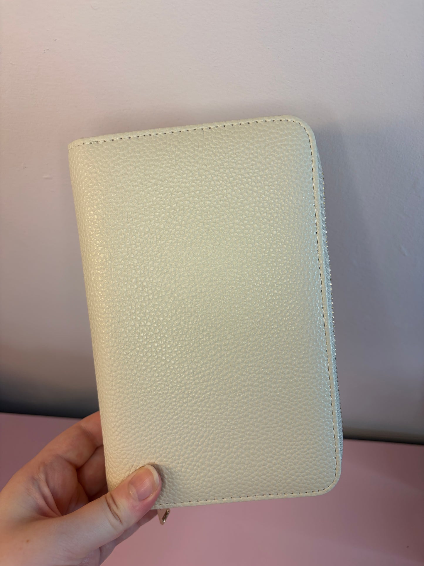 A6 Pebble Purse - Beige