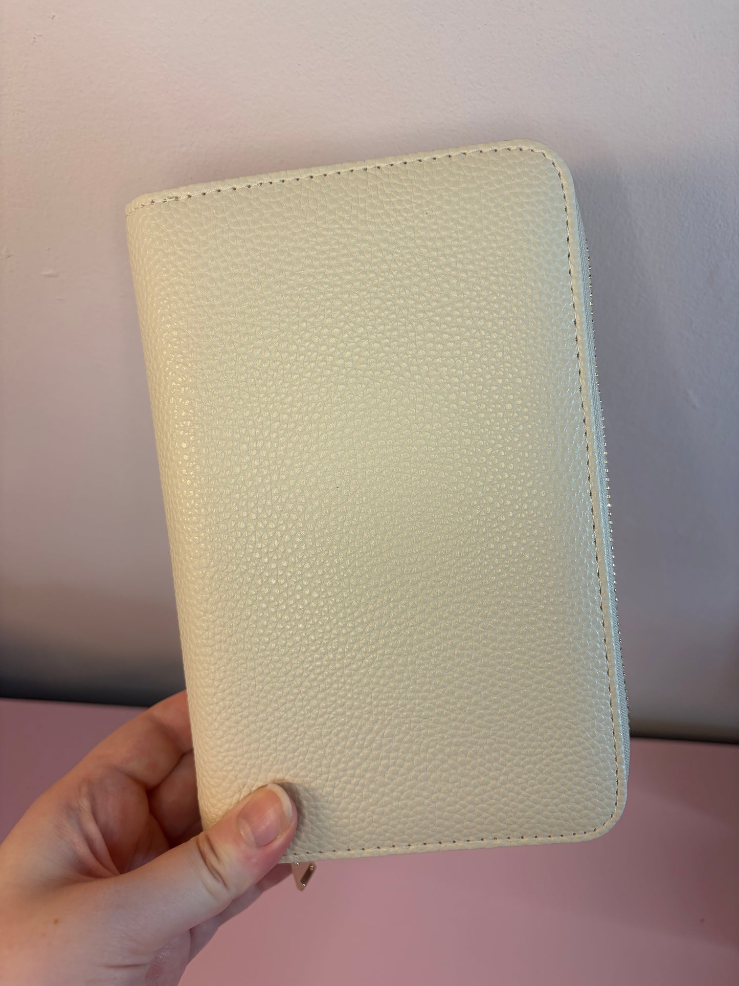 A6 Pebble Purse - Beige